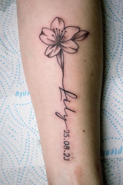 Lilly Tattoo