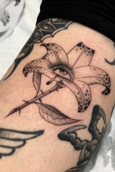 Lilly Tattoo