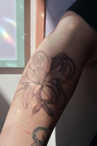 Lily Tattoo